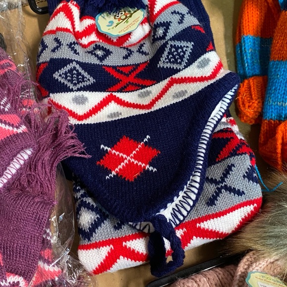 Assorted Lot of 10 Children's Kid's Hat and Scarf Set - Picture 3 of 8